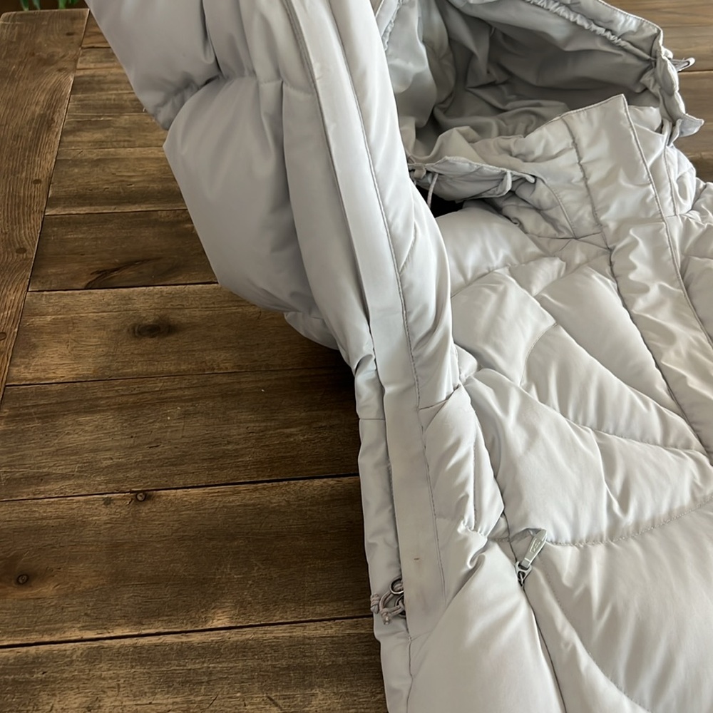 Cloudveil Down Jacket - Picture 13 of 16